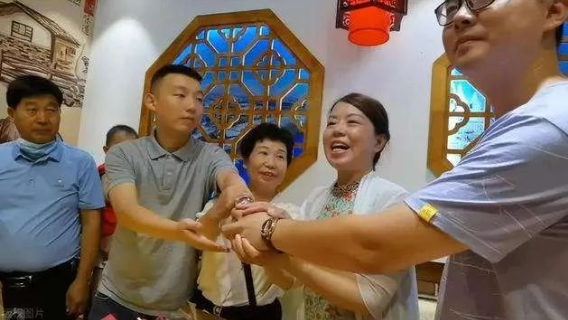 父母該不該和孩子做親子鑒定？看完或許會(huì)改變你的家庭親子關(guān)系！
